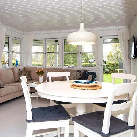 Holiday home Lxiii *
