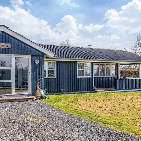 Holiday home Lxiii *