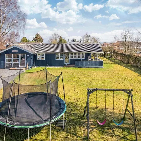 Holiday home Lxiii *